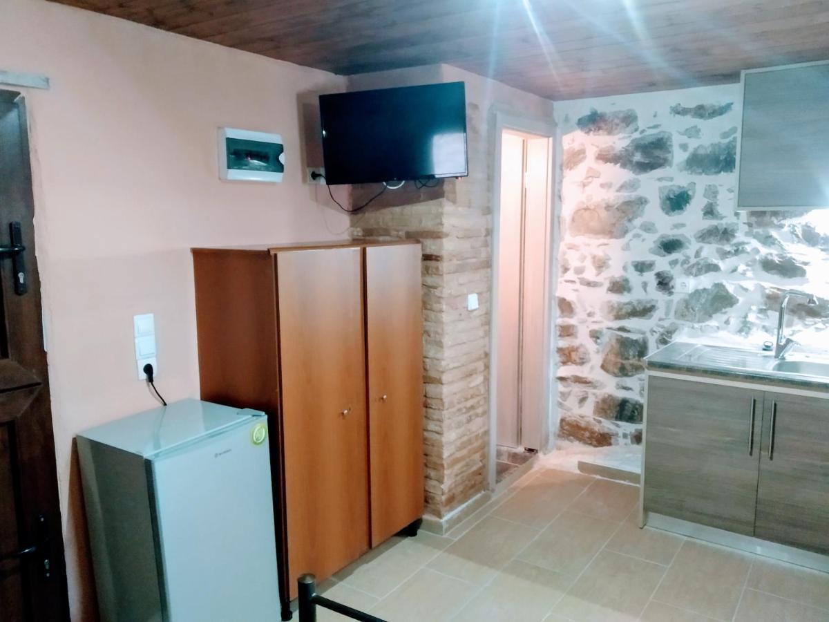 Panos Stone Tower Villa Paliros Bagian luar foto